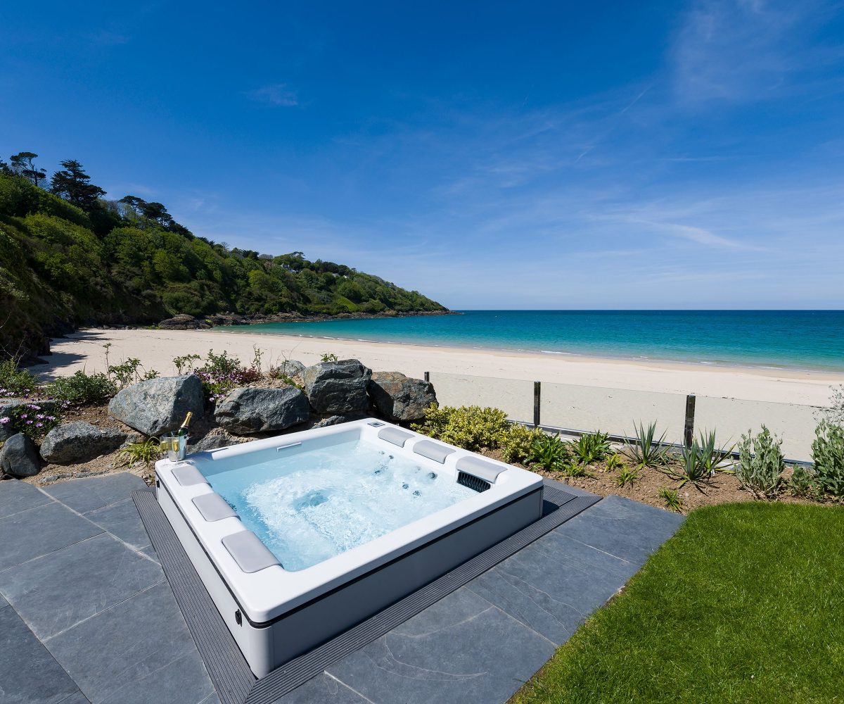Carbis Bay Beach Lodge Hot Tub